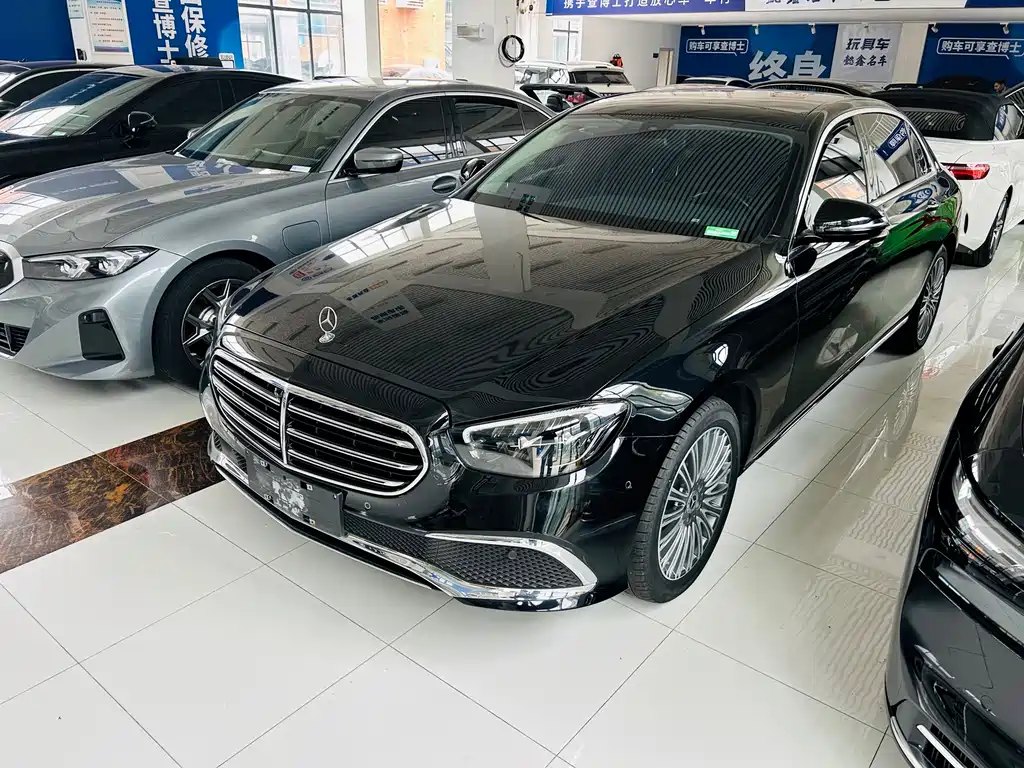 Mercedes-Benz E-Class 2023 — фото 1