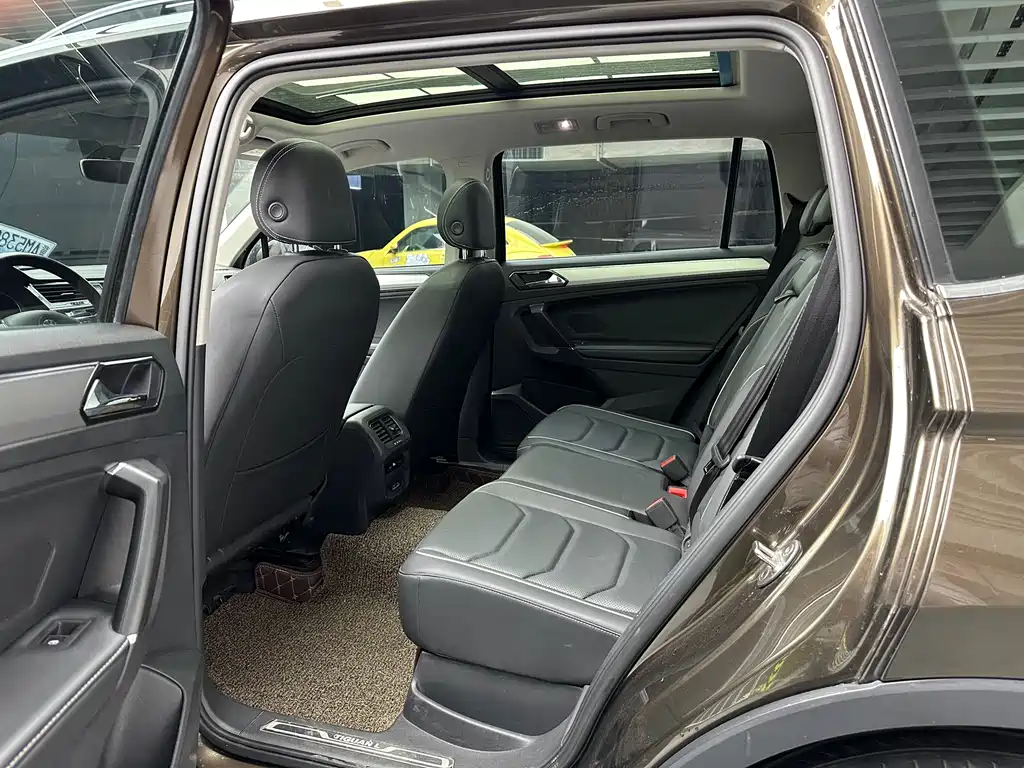 Volkswagen Tiguan L 2017 — фото 10
