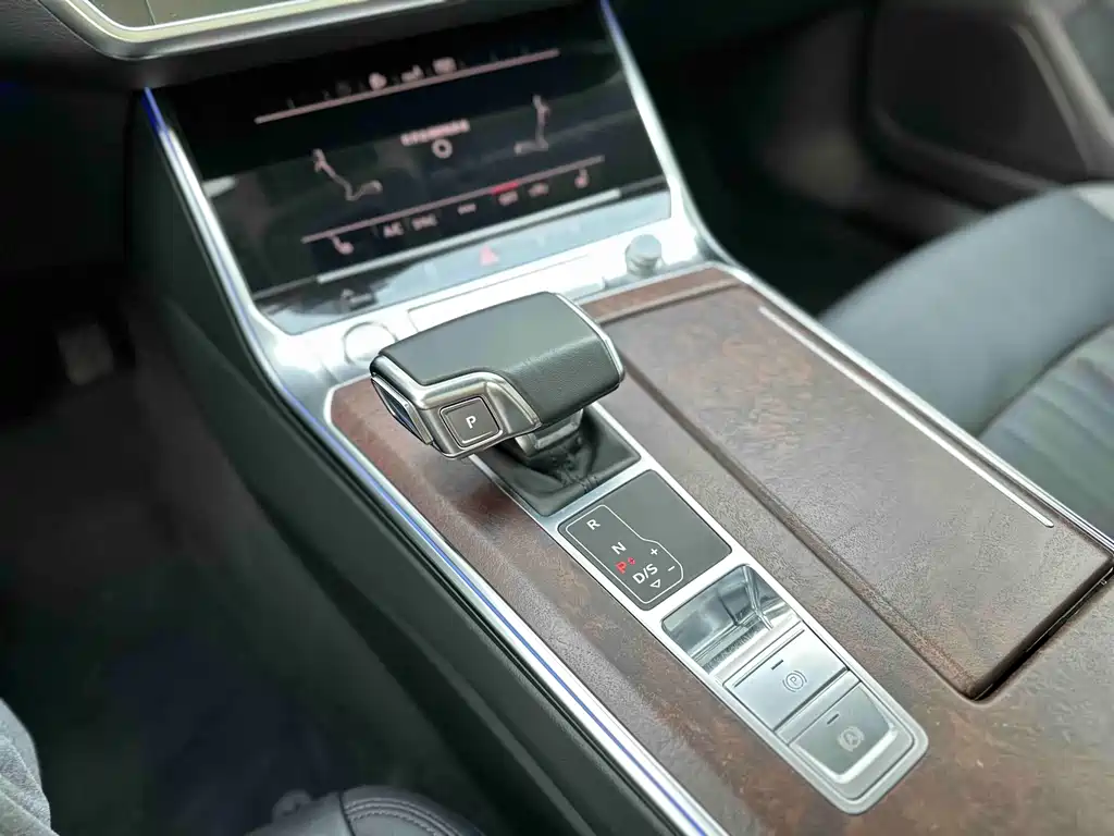 Audi A6 2020 — фото 21