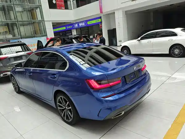 BMW 3 Series 2021