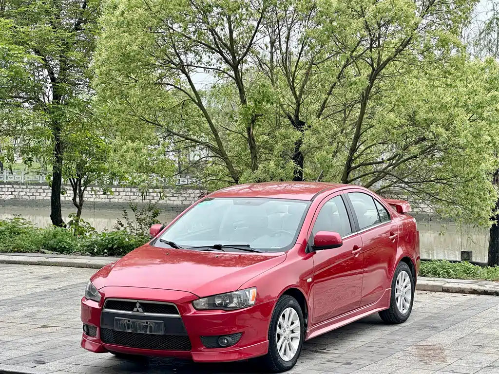 Mitsubishi Lancer EX 2011
