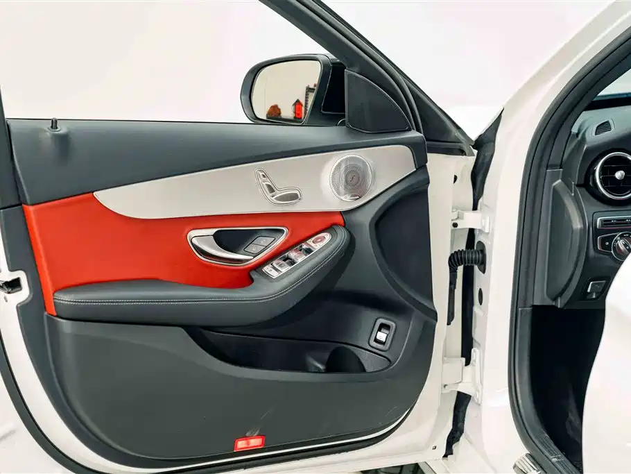 Mercedes-Benz C-Class 2022 — фото 15