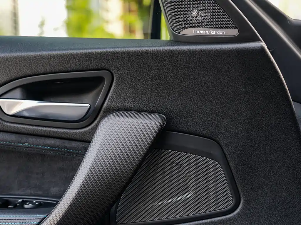 BMW M2 2018 — фото 16