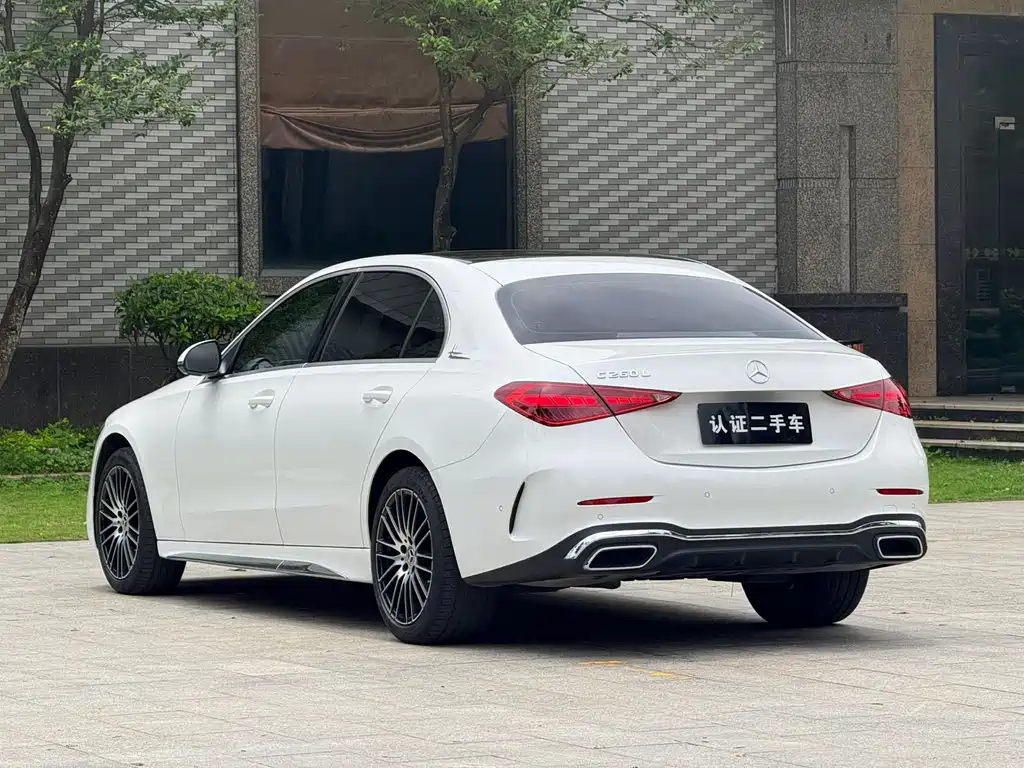 Mercedes-Benz C-Class 2023 — фото 18