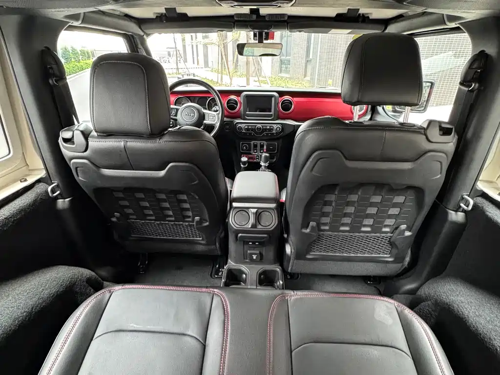 Jeep Wrangler 2021 — фото 19