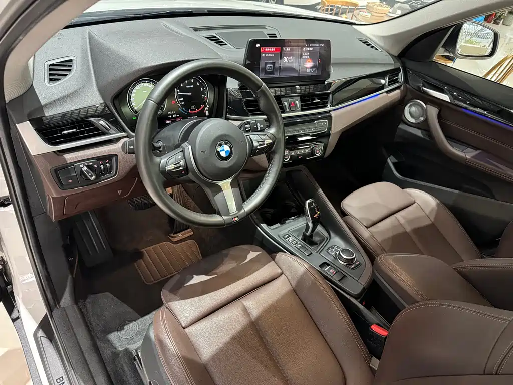 BMW X1 2022 — фото 4