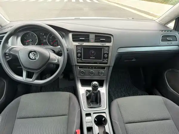 Volkswagen Golf 2016