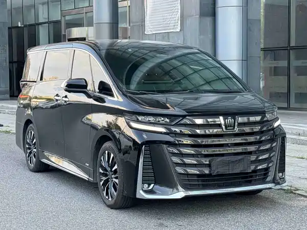 Toyota Vellfire 2024