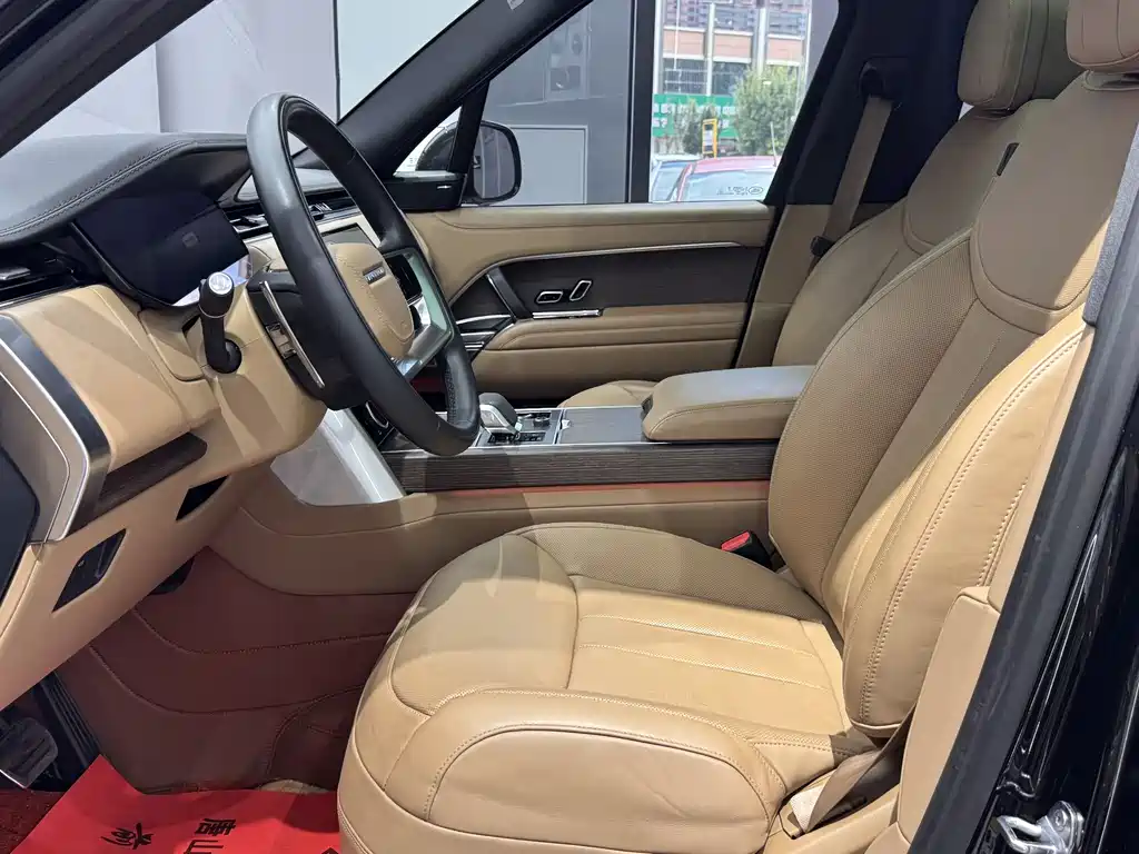 Land Rover Range Rover 2023 — фото 16