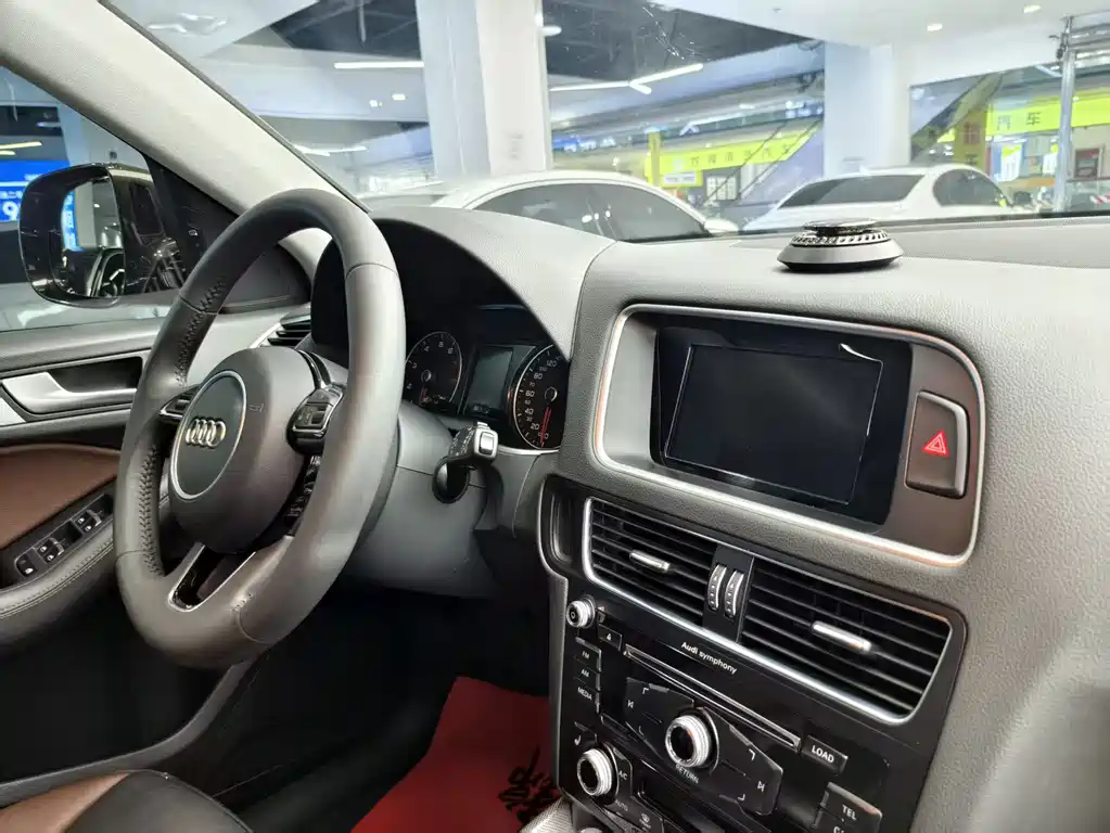 Audi Q5 2018 — фото 13