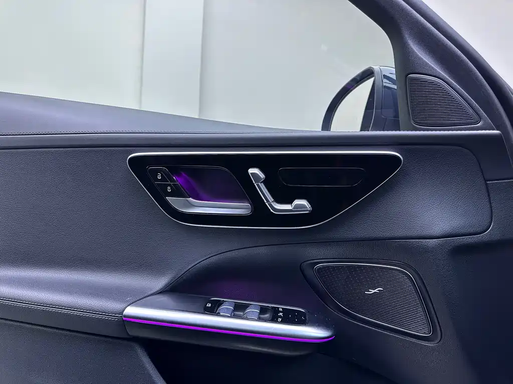 Mercedes-Benz C-Class 2022 — фото 12