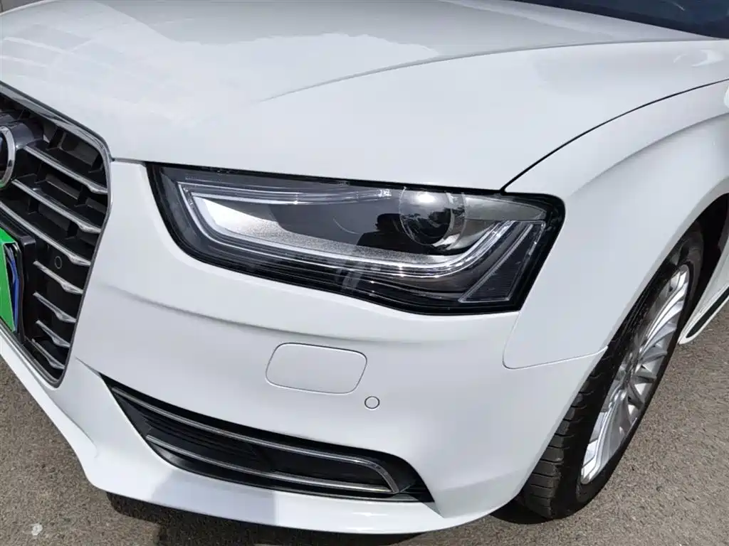 Audi A4L 2016 — фото 24