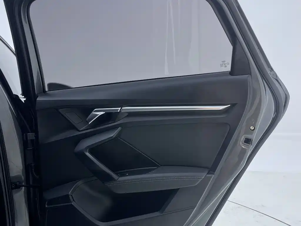 Audi A3 2023 — фото 28