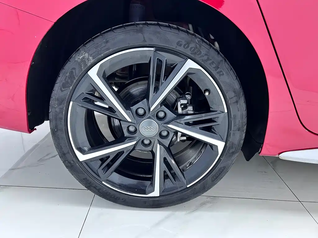 Audi A3 2021 — фото 24