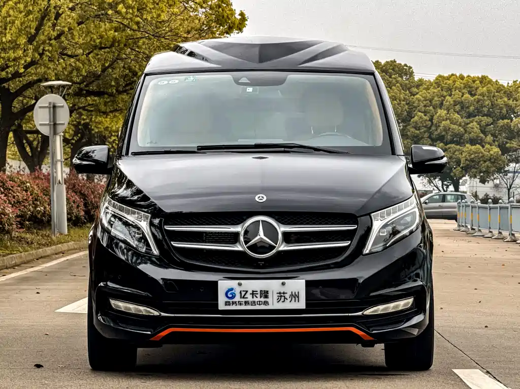 Mercedes-Benz V-Class 2022 — фото 2