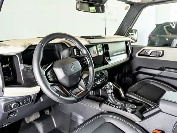 Ford Bronco 2024
