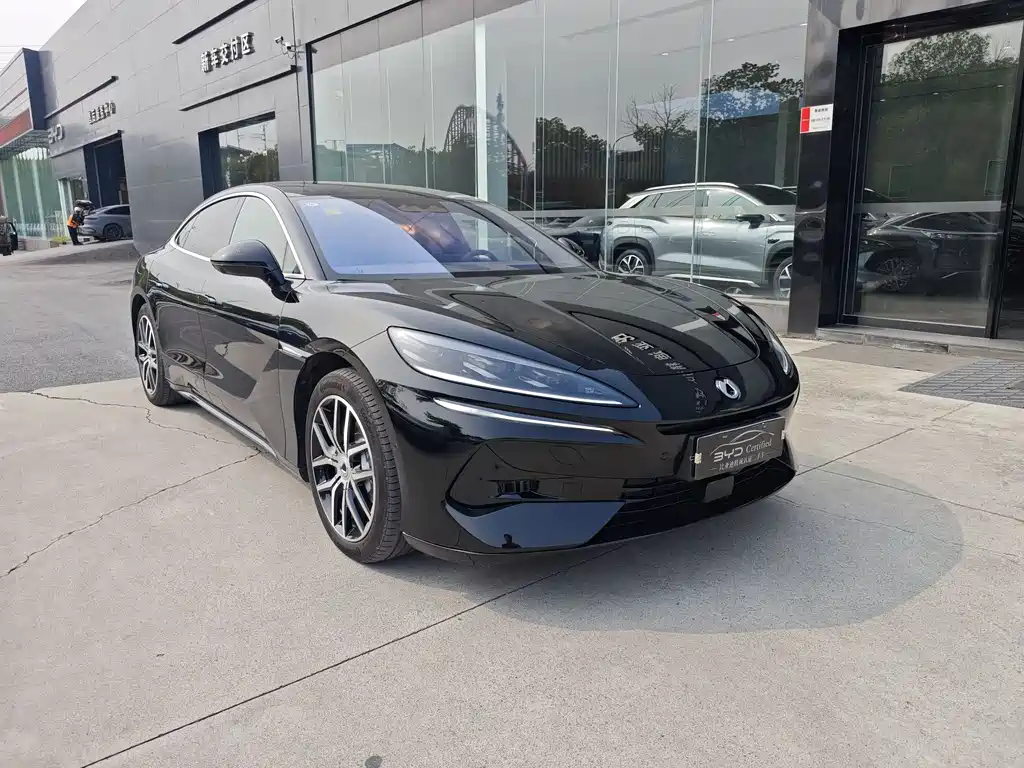 Denza Z9 2025