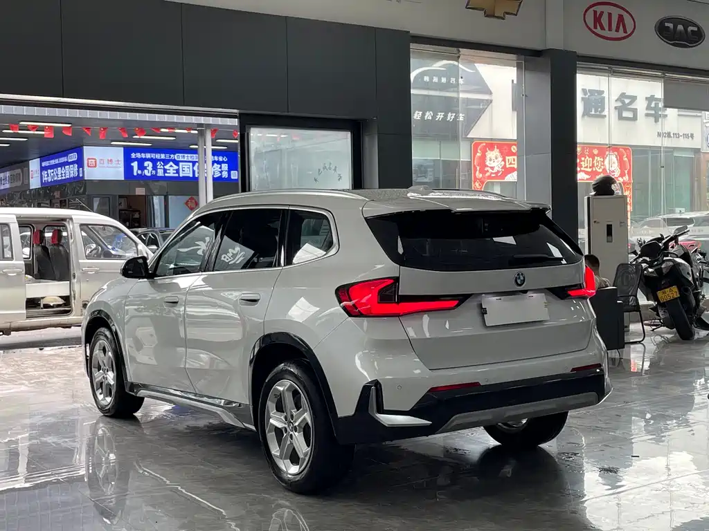 BMW X1 2023 — фото 14