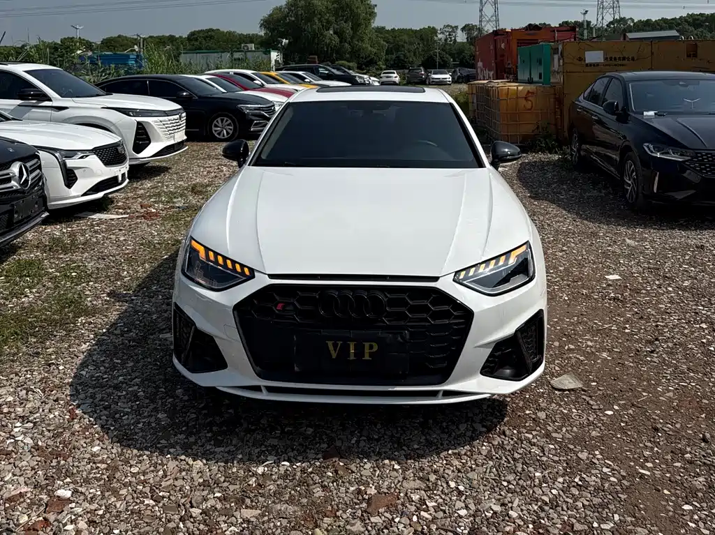 Audi A4L 2020