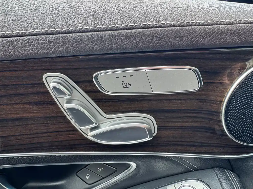 Mercedes-Benz GLC 2019 — фото 30