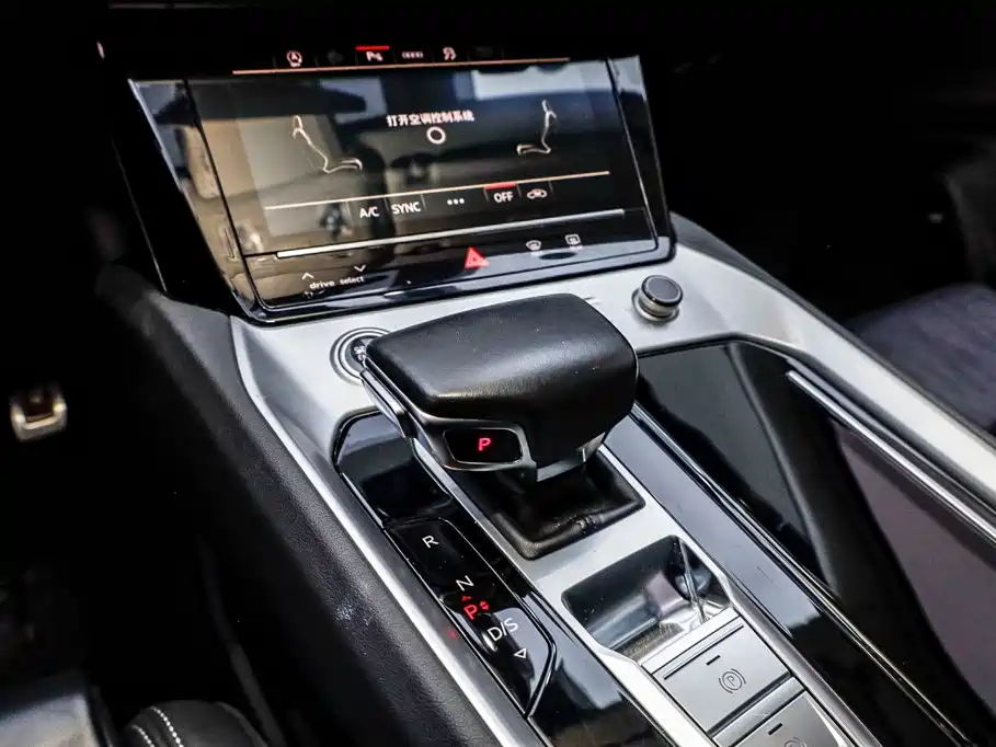 Audi Q6 2024 — фото 21
