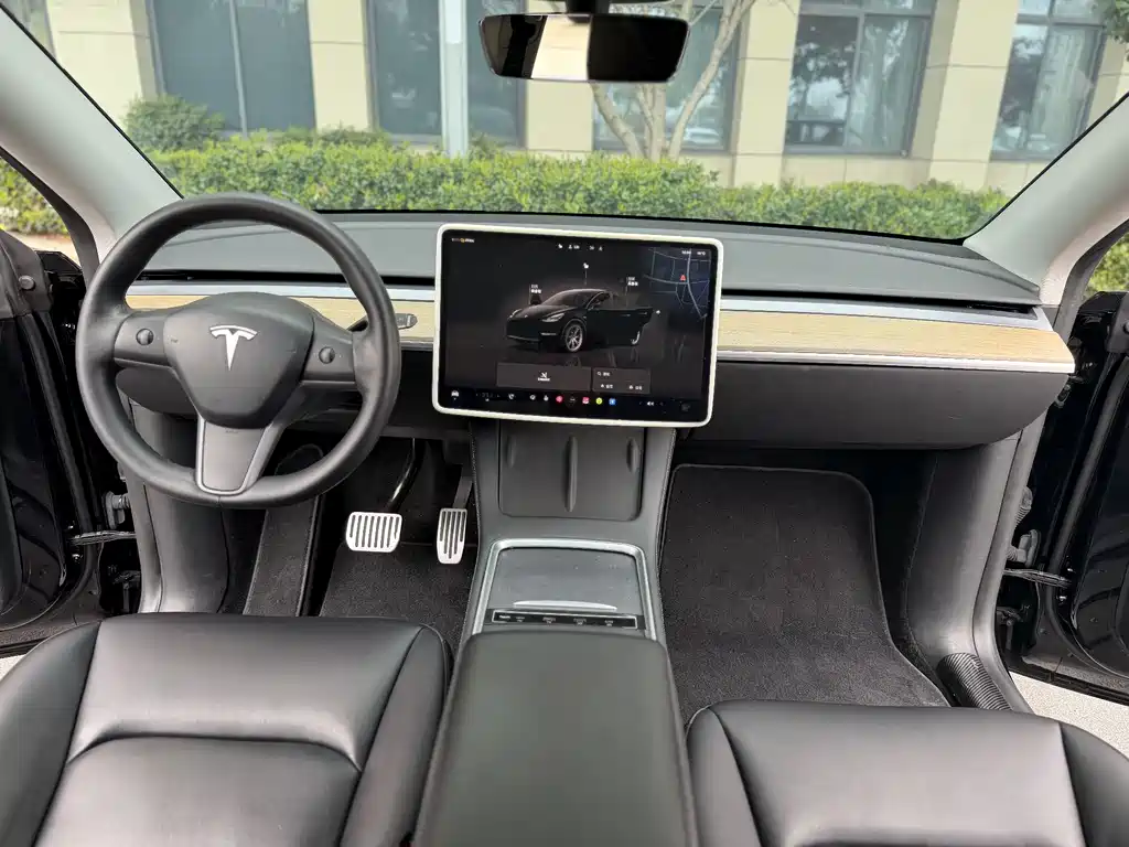 Tesla Model Y 2023 — фото 7