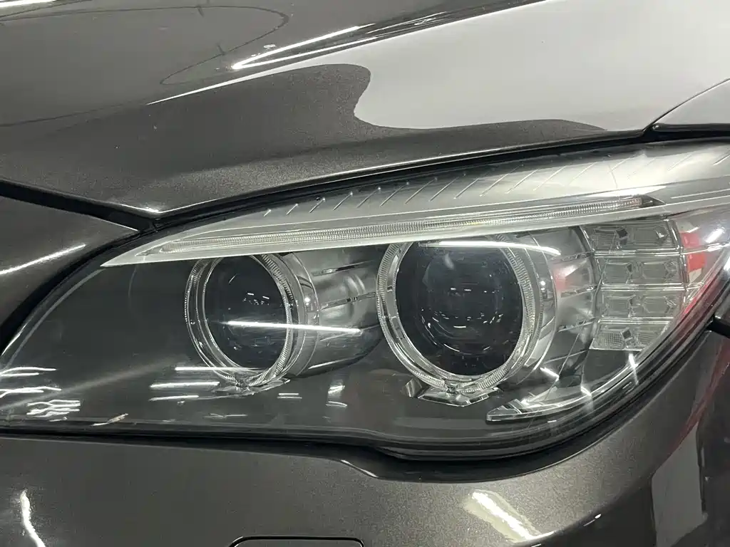 BMW 7 Series 2013 — фото 27