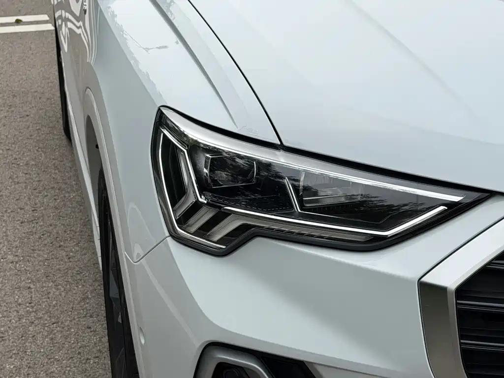 Audi Q3 2022 — фото 11
