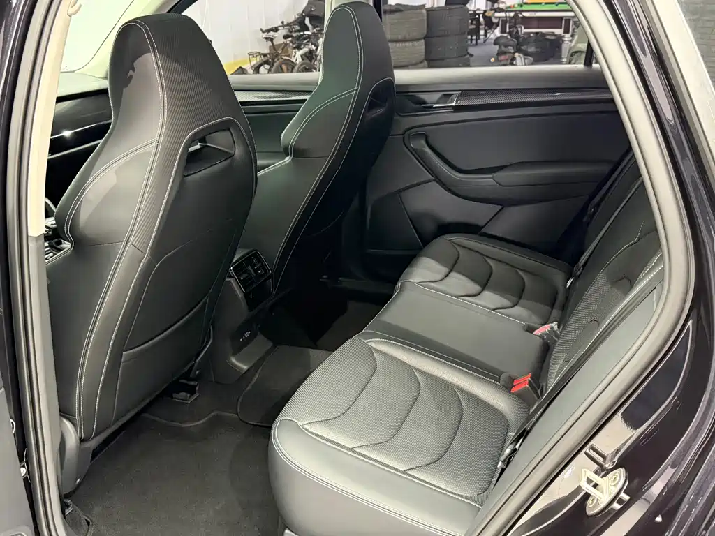 Skoda Kodiaq GT 2021 — фото 16