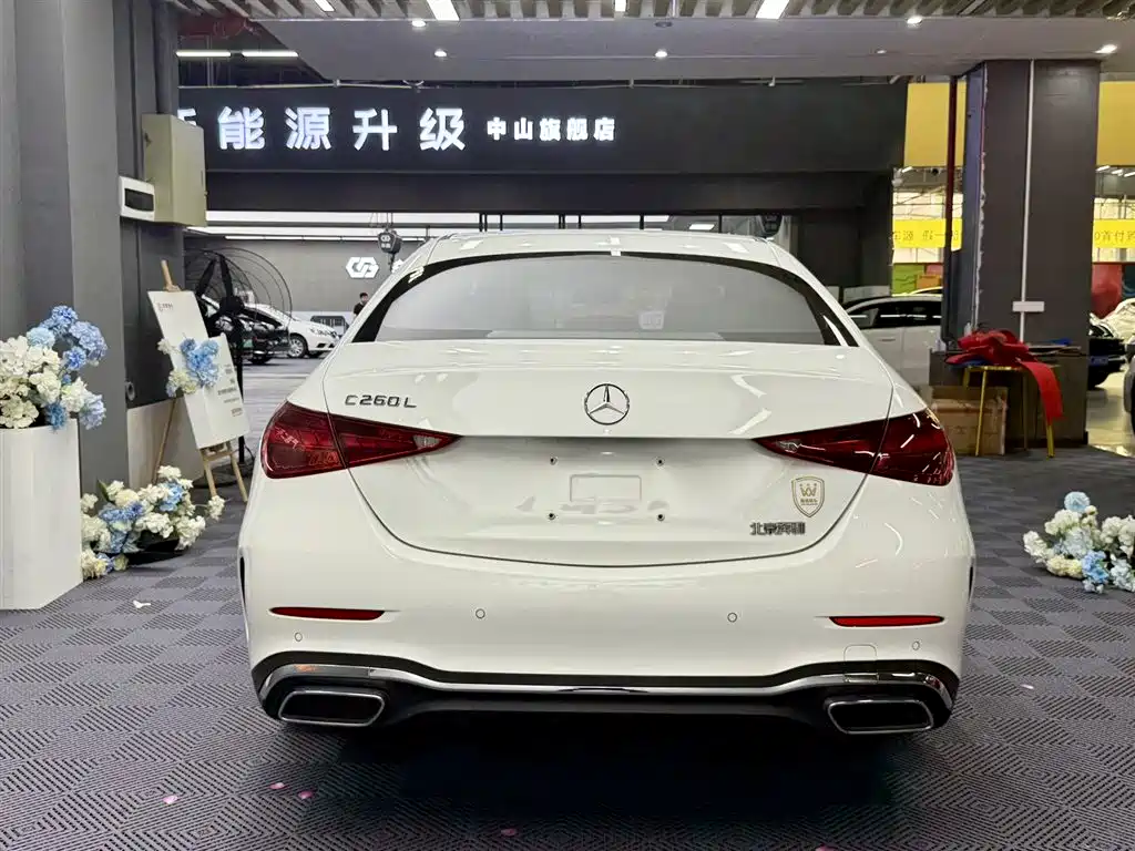 Mercedes-Benz C-Class 2023 — фото 3