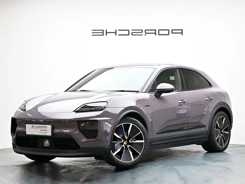 Porsche Macan EV 2025 — фото 1