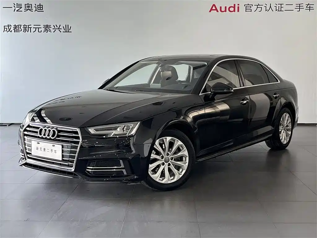 Audi A4L 2019 — фото 1