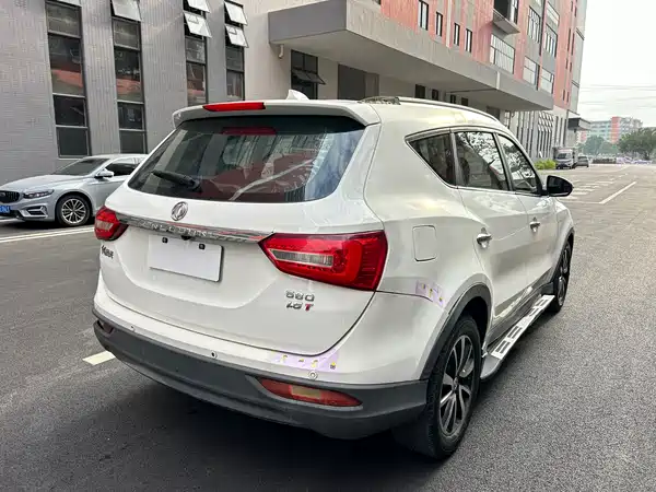Dongfeng Scenery 580 2016