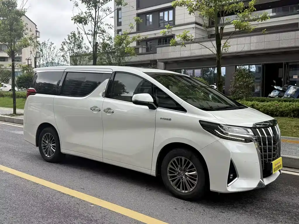 Toyota Alphard 2019 — фото 2