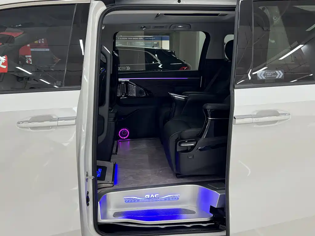 GAC Motor Trumpchi M8 2025 — фото 6