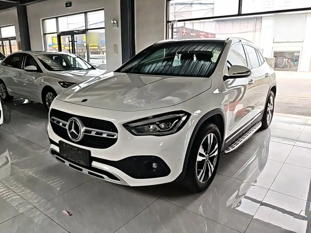 Mercedes-Benz GLA 2021 — фото 1