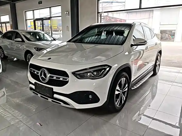 Mercedes-Benz GLA 2021