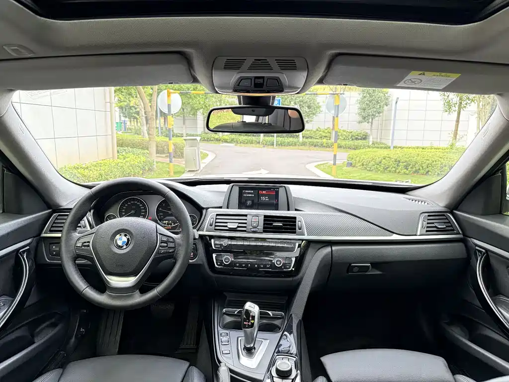 BMW 3 Series GT 2018 — фото 9