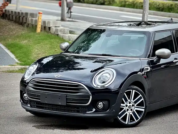 MINI Clubman 2021