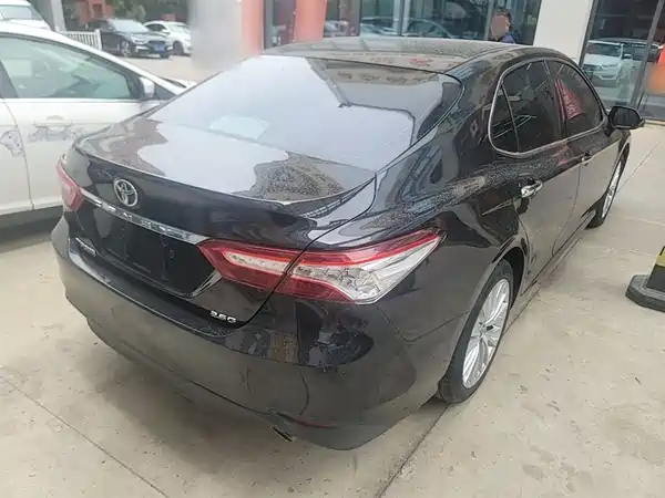 Toyota Camry 2019