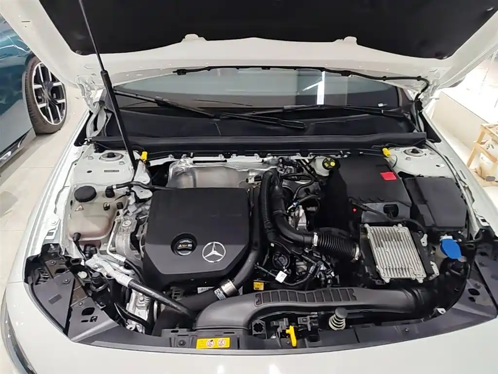 Mercedes-Benz A-Class 2023 — фото 20