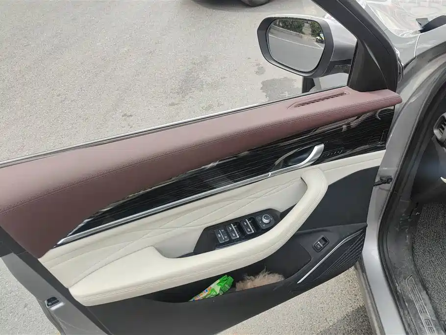 Geely Xingyue L 2021