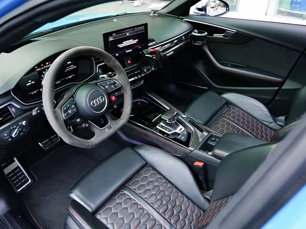 Audi RS 4 2021 — фото 4
