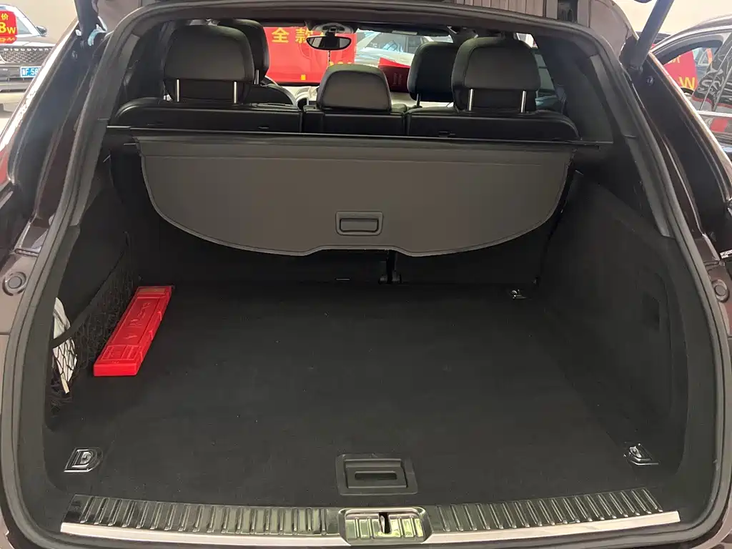 Porsche Cayenne 2017 — фото 15