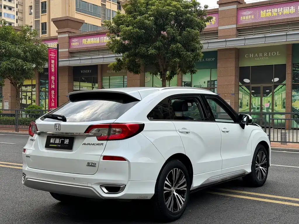 Honda Avancier 2017 — фото 12