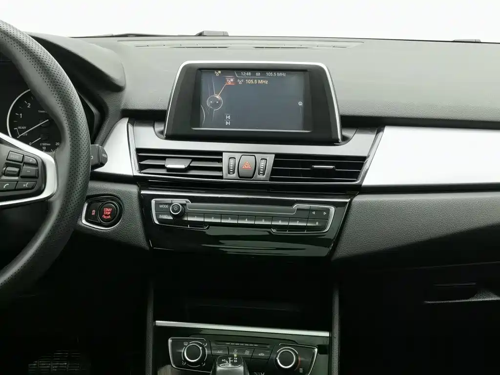 BMW 2 Series Active Tourer 2016 — фото 12