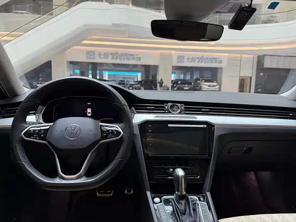 Volkswagen Magotan 2024