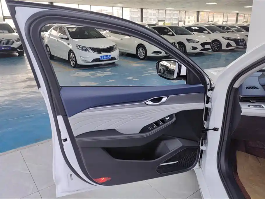 Geely Xingrui 2022 — фото 7
