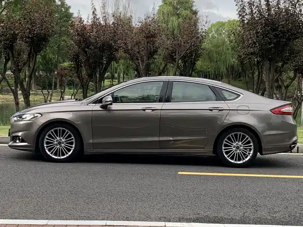 Ford Mondeo 2013