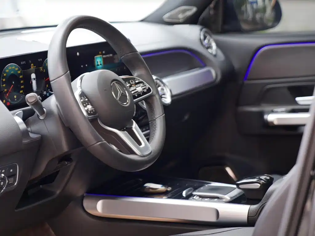 Mercedes-Benz GLB 2021